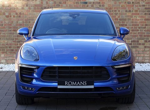 Porsche Macan GTS 2