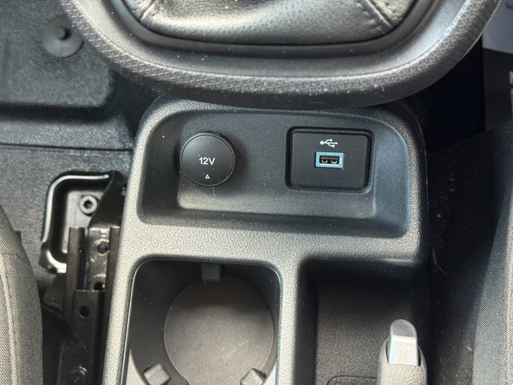 2022 Ford Transit ConnectPetrol SWB L1H1 Low Roof Leader 210 Air Con Camera Tow Bar EURO 6 — thumbnail 29 of 46