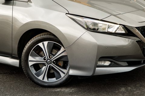 Nissan LEAF N-CONNECTA 12