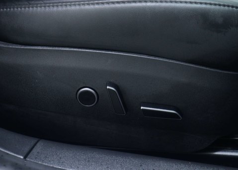 Tesla Model 3 Saloon 4dr Electric Auto RWD (241 bhp) 33