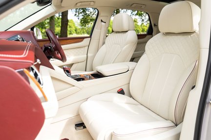 Bentley Bentayga V8 27