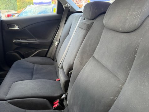 Honda Civic 1.8 i-VTEC SE Plus Tourer Euro 5 (s/s) 5dr 30