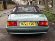 Mercedes-Benz SL Series 500SL-32 14