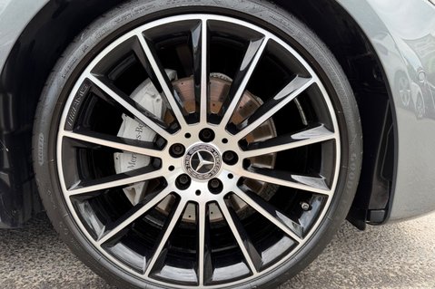 Mercedes-Benz E Class E 220 D AMG LINE NIGHT EDITION PREMIUM PLUS - 8 SERVICES RECORDED  59