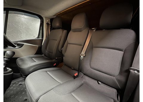 Nissan NV300 1.6 dCi 1.2t Acenta Panel Van 5dr Diesel Manual L2 H1 Euro 6 (120 ps) 44