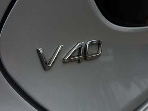 Volvo V40 2.0 D2 Lux Euro 6 (s/s) 5dr 21