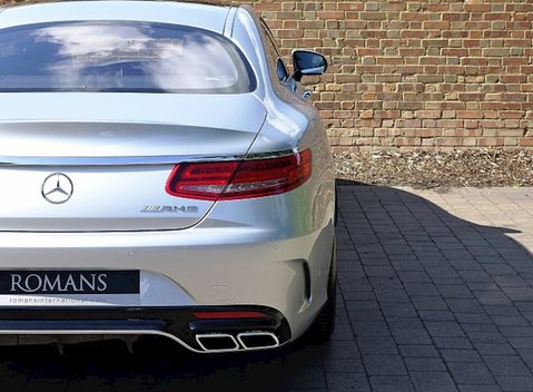 Mercedes-Benz S Class S63 Coupe 2