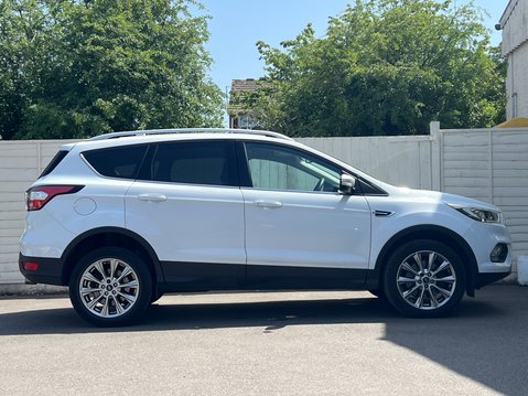 Ford Kuga 2.0 TDCi EcoBlue Titanium Edition SUV 5dr Diesel Powershift Euro 6 (120 ps) 6