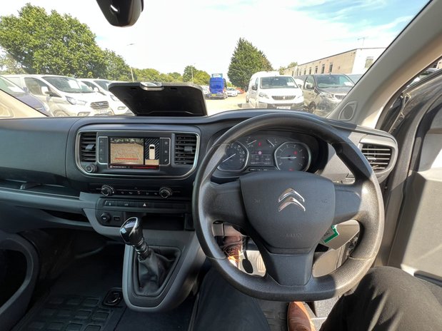 Citroen Dispatch MWB L2H1 (SOLD) Low Roof Driver 3100 Air Con Cruise EURO 6 NO VAT 47