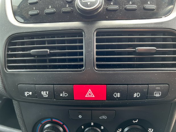 Fiat Doblo SWB L1H1 Low Roof Tecnico Air Con Sensors EURO 6 NO VAT 29