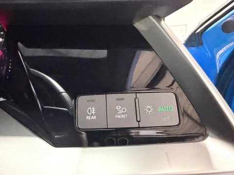 Audi A3 1.5 TFSI 35 S line S Tronic Euro 6 (s/s) 4dr 36