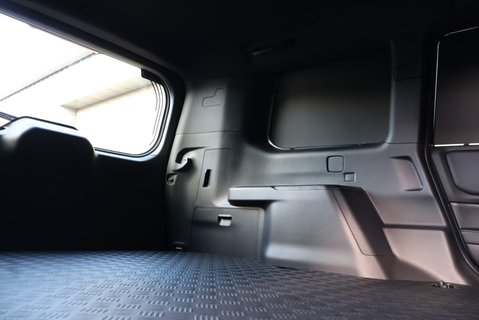 Toyota Land Cruiser COMMERCIAL with the best seat conversion in the uk from seeker  16