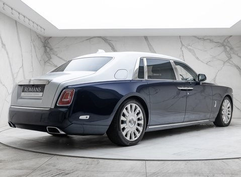 Rolls-Royce Phantom VIII EWB 6
