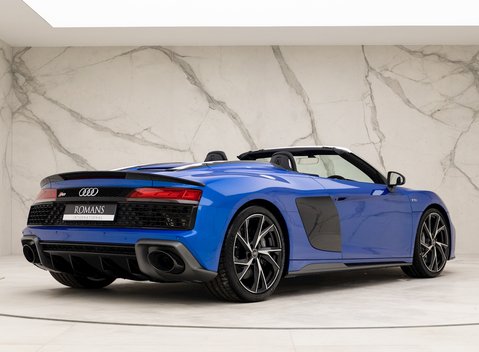 Audi R8 V10 Spyder Performance Quattro 9