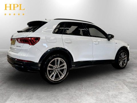 Audi Q3 1.5 TFSI CoD 35 Black Edition SUV 5dr Petrol S Tronic Euro 6 (s/s) (150 ps) 7