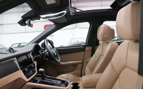 Porsche Macan PDK - Panoramic Roof / RS Spyder Alloys - Full Porsche Service History 8
