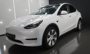 Tesla Model Y RWD One Owner GROK AI Adaptive LEDs Heated Steering Wheel and Seats VAT Q 9