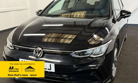 Volkswagen Golf 1.5 Golf R-Line eTSI Semi-Auto 5dr