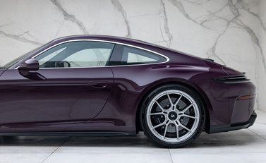 Porsche 911 GT3 TOURING (992.2) 48