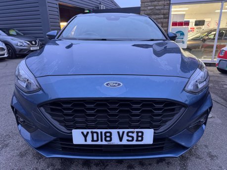 Ford Focus ST-LINE 4