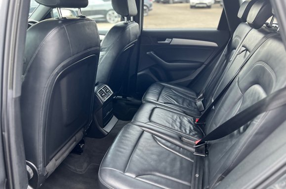 Audi Q5 2.0 TDI QUATTRO S LINE PLUS 36