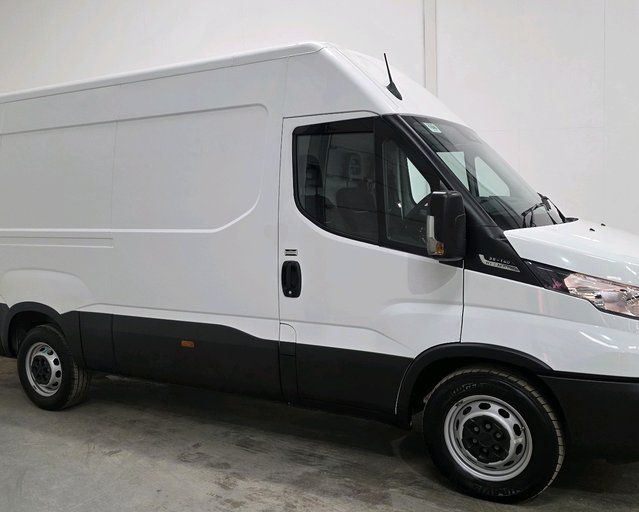 Iveco Daily Daily 35S14A8V H2 2.3 Van 3520L WB Hi-Matic