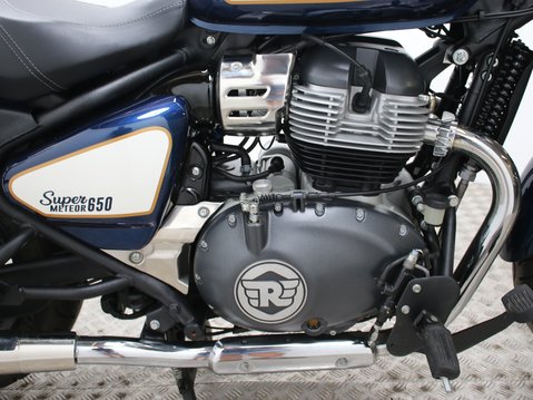 Royal Enfield Super Meteor 650 SUPER METEOR 650 23 25