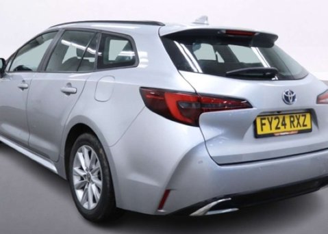 Toyota Corolla 1.8 VVT-h Icon Touring Sports 5dr Petrol Hybrid CVT Euro 6 (s/s) (140 ps) 8