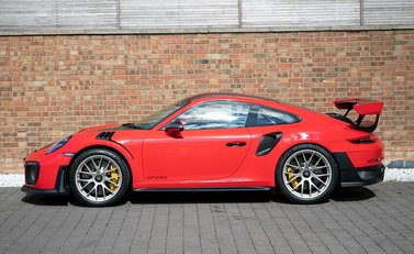 Porsche 911 (991) GT2 RS 2