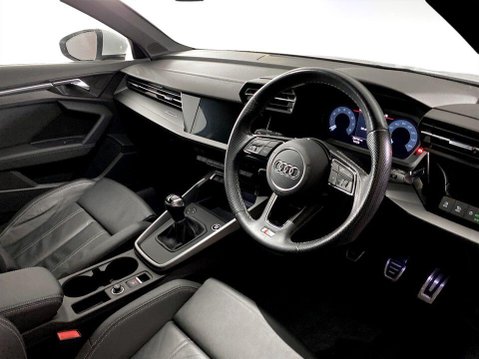 Audi A3 1.5 TFSI 35 S line Sportback 5dr Petrol Manual Euro 6 (s/s) (150 ps) Blueto 12