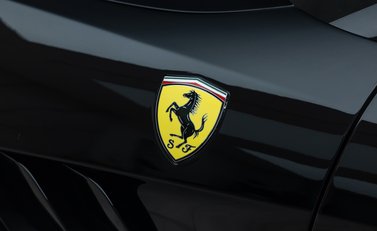 Ferrari GTC4 Lusso T 33