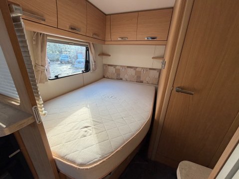 Elddis Majestic 155 FIXED BED 4 BERTH BIG SPEC COACH BUILT 23