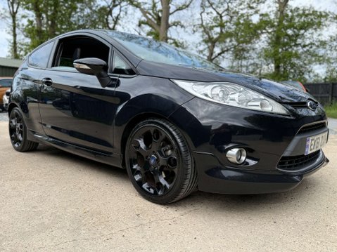 Ford Fiesta 1.6 Fiesta Metal 3dr 6