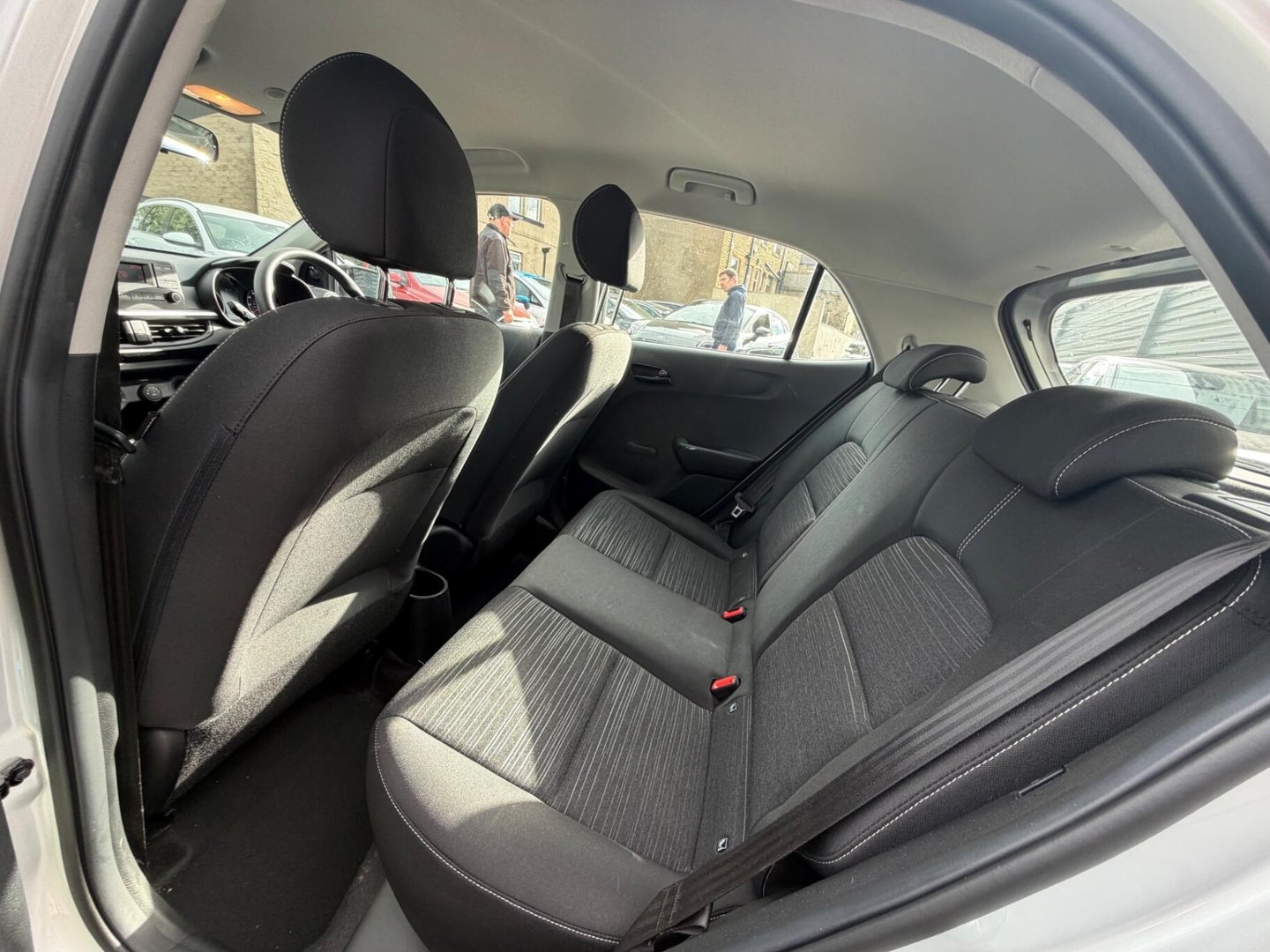 2023 Kia Picanto — image 8