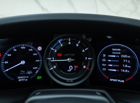 Porsche 911 Carrera 4 GTS (992) 20