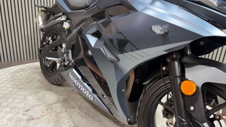 Lexmoto LXS 2025 ONLY 3K 1 OWNER SPORTS BIKE 125CC MOT 2028 28