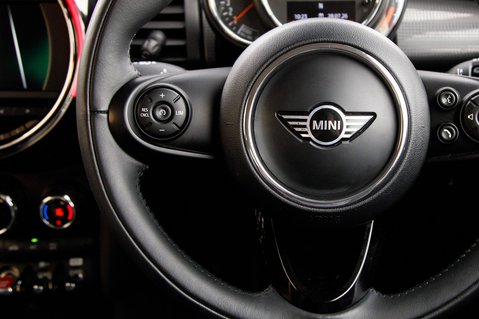 Mini Hatch COOPER 18