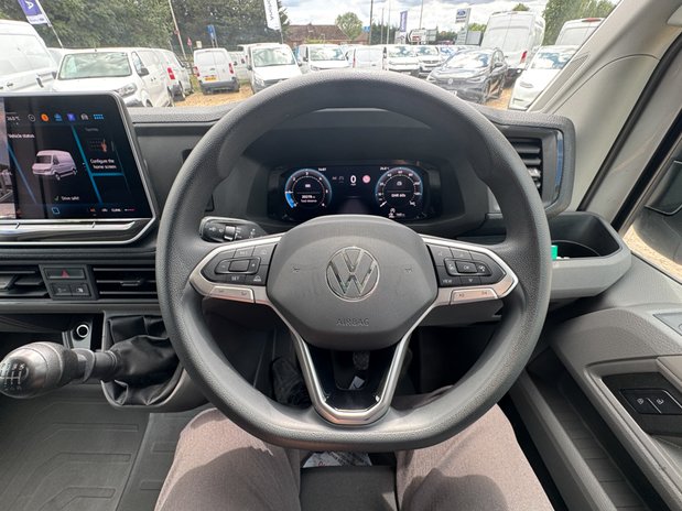 Volkswagen Crafter MWB L2H2 [SOLD CR] High Roof Commerce Plus Cr35 Air Con Cruise EURO 6 16