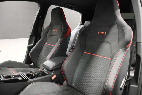 Volkswagen Golf 2.0 Golf Clubsport GTi TSi Semi-Auto 5dr 19