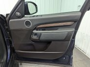 Land Rover Discovery 3.0 Discovery HSE TD6 Auto 4WD 5dr 50