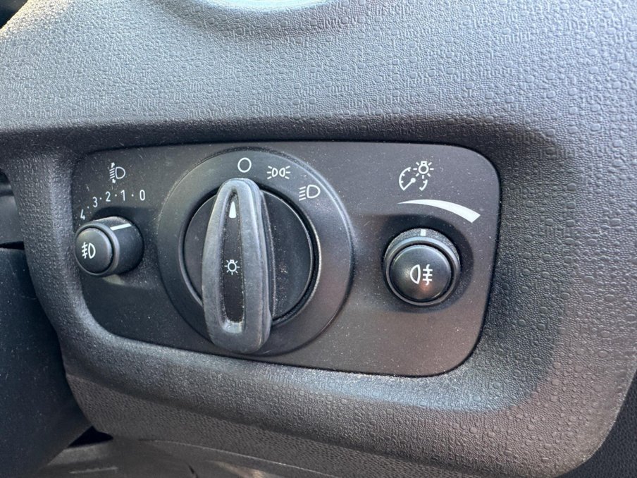 2015 Ford Fiesta — image 16