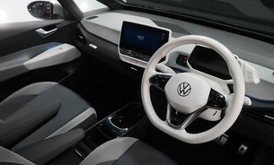 Volkswagen ID.3 FIRST EDITION FVWSH Adaptive Cruise 19" Alloys Rev Camera Keyless Entry 2