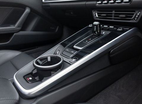 Porsche 911 Targa 4 (992) 30