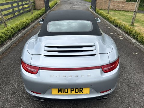 Porsche 911 CARRERA 4S PDK 21