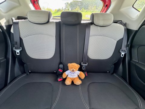 Renault Captur ICONIC TCE 42