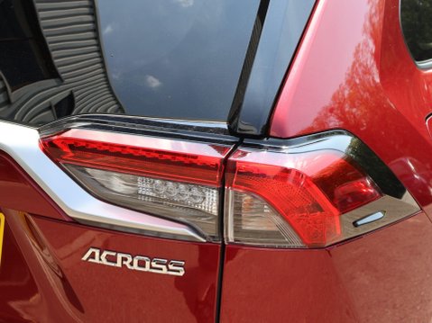 Suzuki Across 2.5 18.1kWh E-CVT 4WD Euro 6 (s/s) 5dr 30