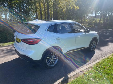 MG HS 1.5 T-GDI Exclusive DCT Euro 6 (s/s) 5dr 52