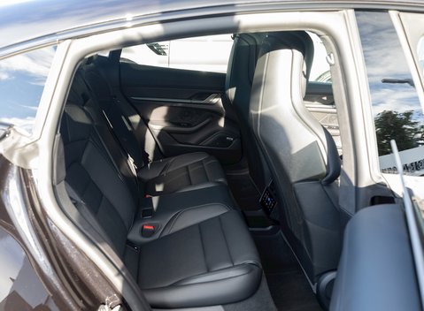 Porsche Taycan Turbo S 15