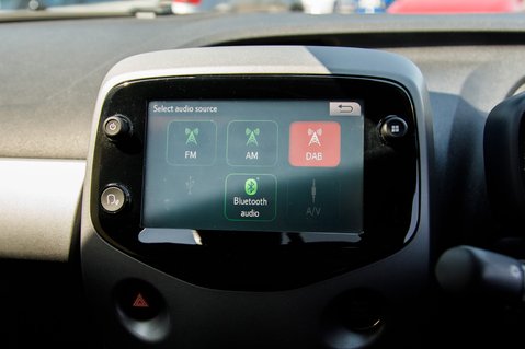 Toyota Aygo Aygo 1.0 VVT-i X-Clusiv 5dr Hatchback 21