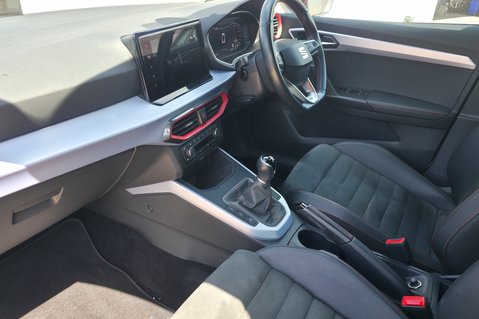 SEAT Arona ECOTSI FR SPORT.. STUNNING EXAMPLE.. 1 PREVIOUS OWNER 5
